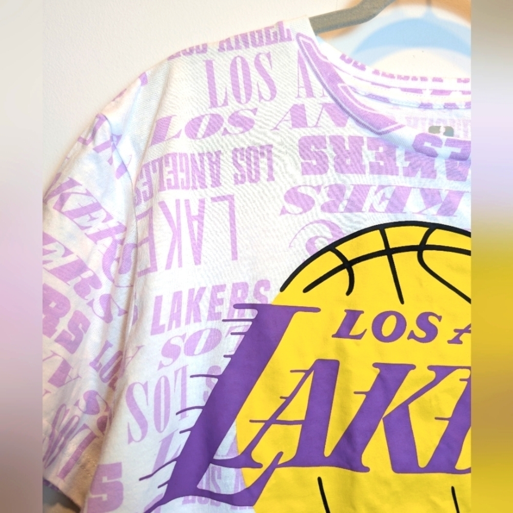 NBA Purple and White Los Angeles Lakers Short Sleeve T-Shirt Size XL - Picture 3 of 4